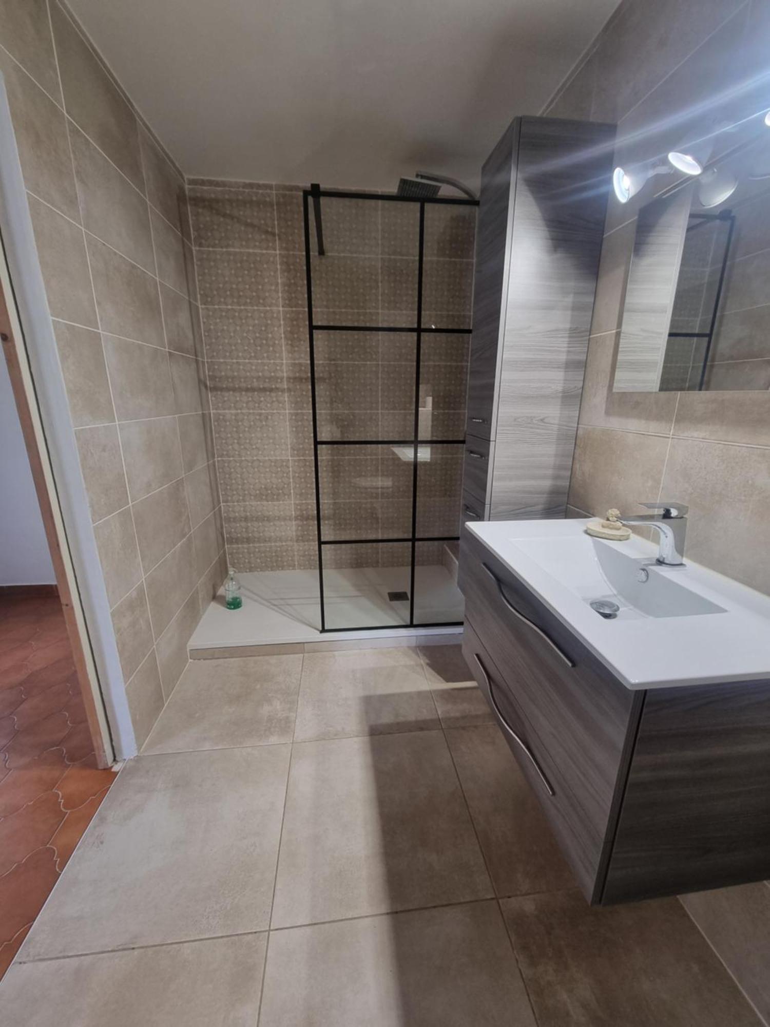 T2 En Rez De Apartment