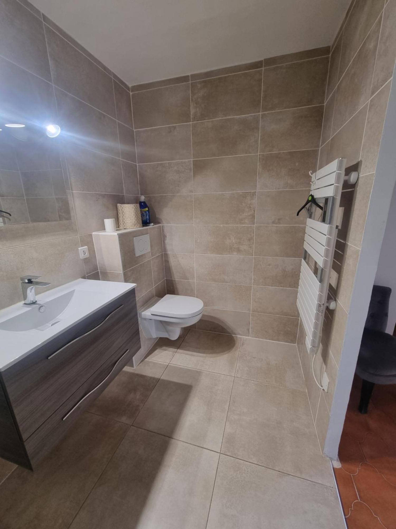 Apartment T2 En Rez De *